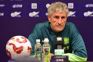 记者：国安传控60分钟后就不灵了，一个劲地回传&amp;节奏慢、效率低